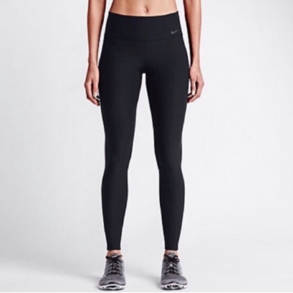 Nike Dri-Fit One Legend Legging